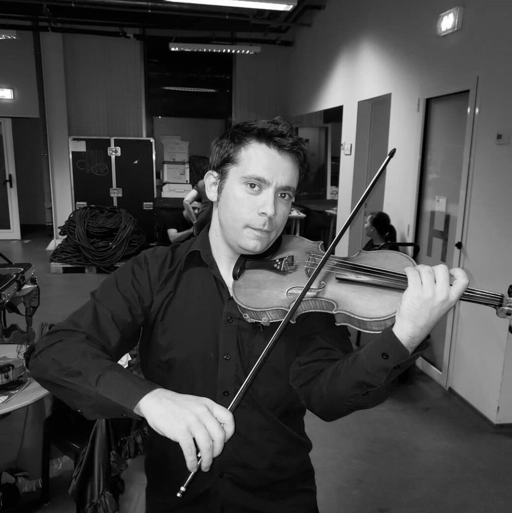 thin attribute Montgomery Mihai Predescu, unul dintre cei mai buni violoniști din lume, invitat la  RomâniaVipPress! - ROMÂNIAVIPPRESS