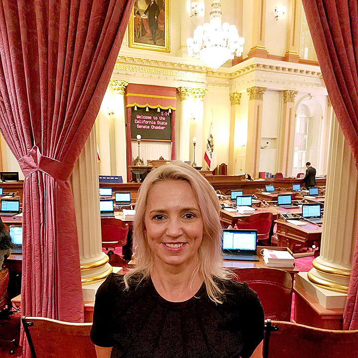 O româncă din Suceava, candidează la Senat în America!