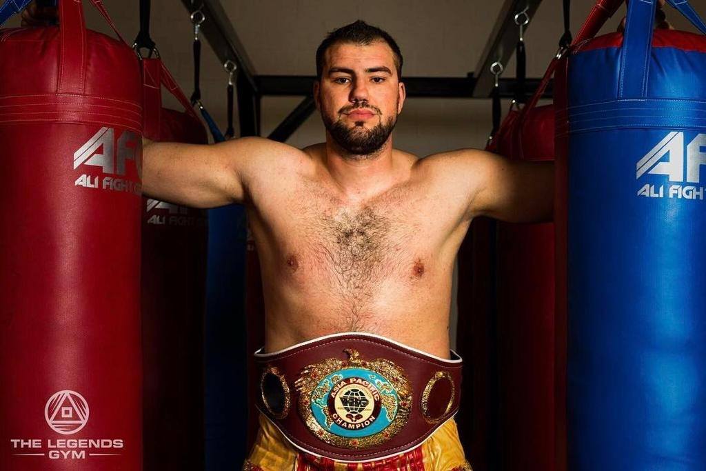 Răzvan Cojanu, campion mondial la box, invitat de la Monaco, la RomâniaVipPress!