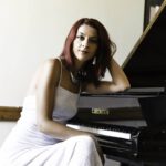 Românca Ramona Elena Munteanu, una dintre cele mai mari pianiste din lume, care a studiat pianul la Conservatorul de Muzică Benedetto Marcello din Veneția, a venit la RomâniaVipPress pentru Dvs!