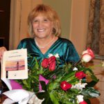 Veronica Balaj, scriitoare cu cărți traduse în Canada, România, Israel, Franța...,  a fost jurnalistă la Radio France International, o româncă de succes, la ea acasă și în lume, invitată la RomâniaVipPress!